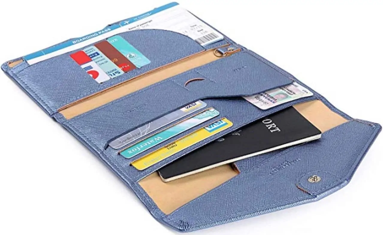 11 top-rated passport holders and travel wallets of 2023