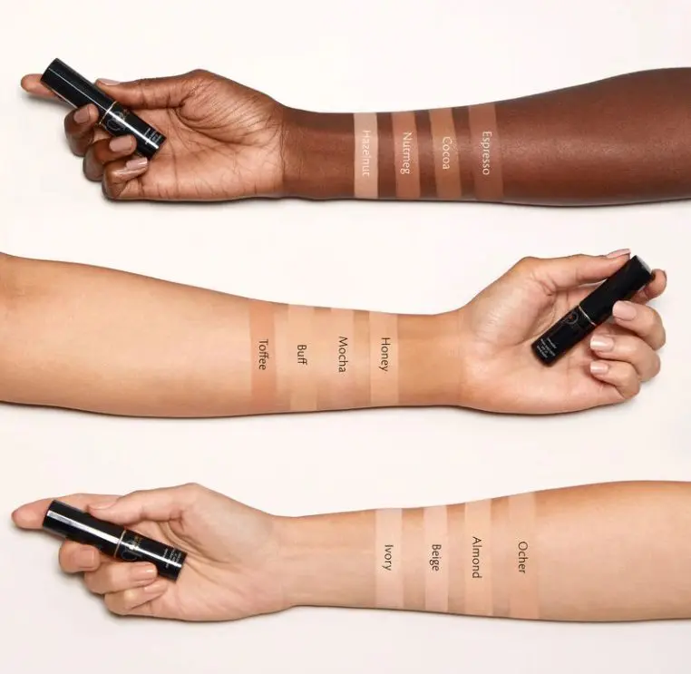 cle de peau concealer swatch