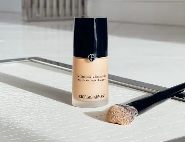 armani luminous silk foundation review