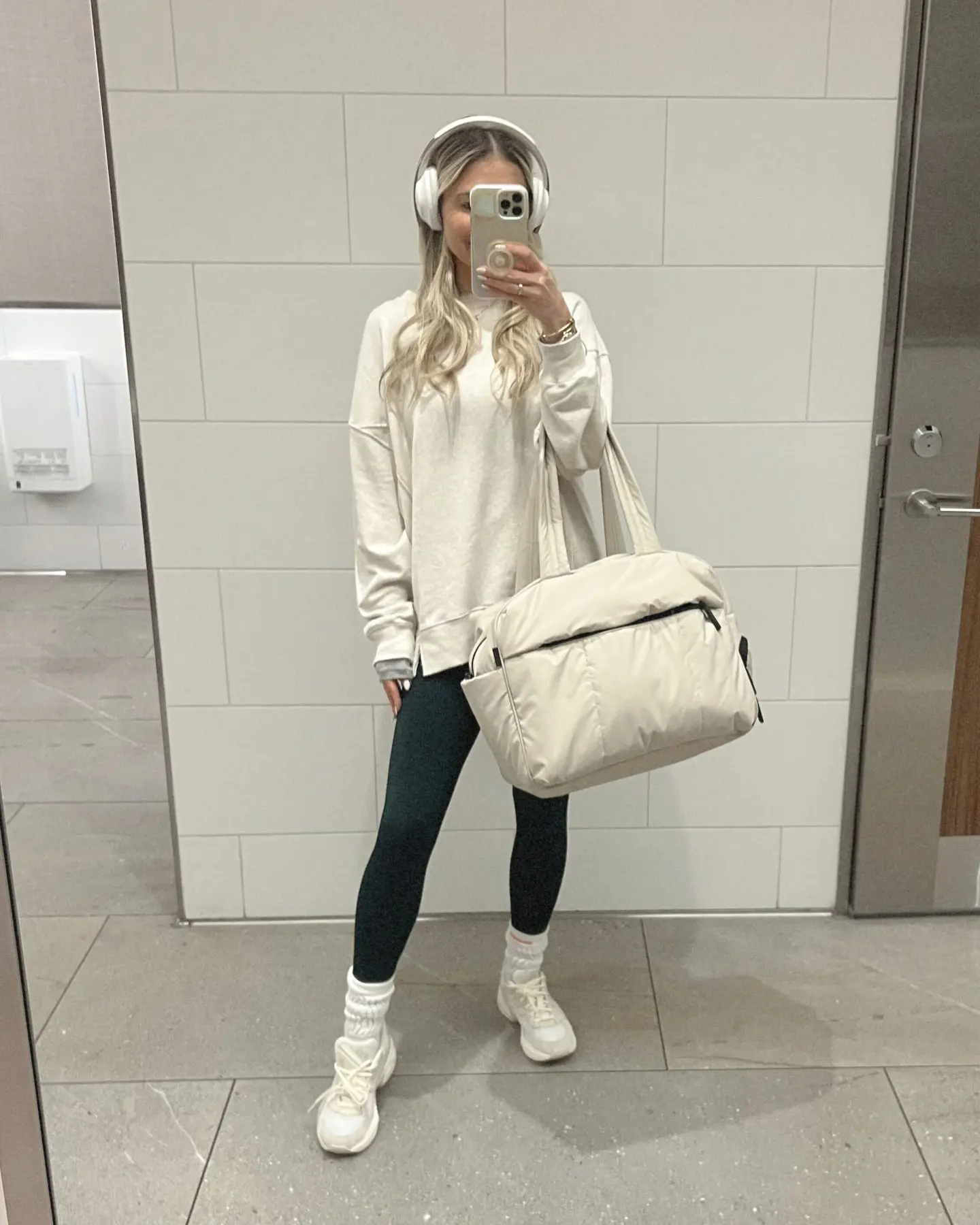 air travel outfit ideas