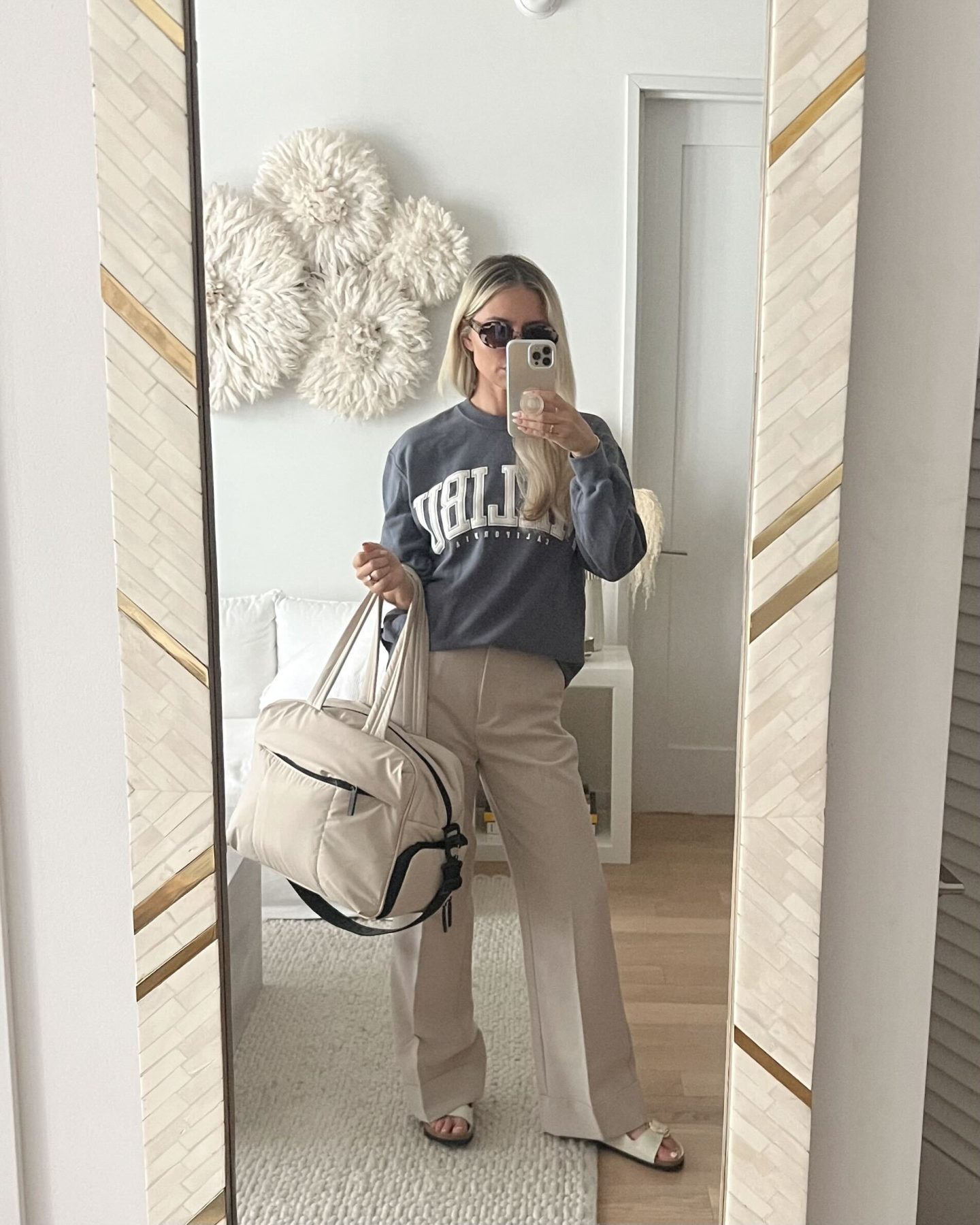 travel business outfit